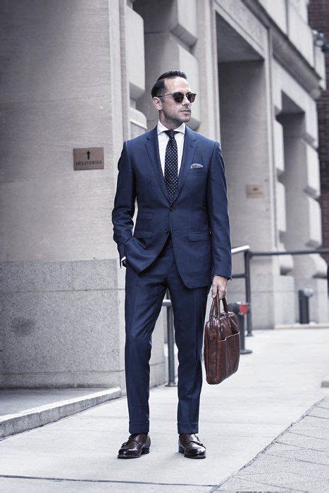 shoe color for navy suit